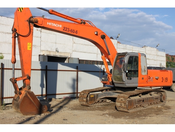 ������  ������������ HITACHI, JCB